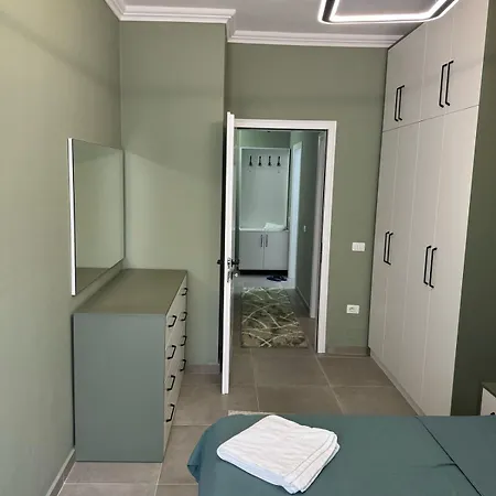 Luna Apartment *